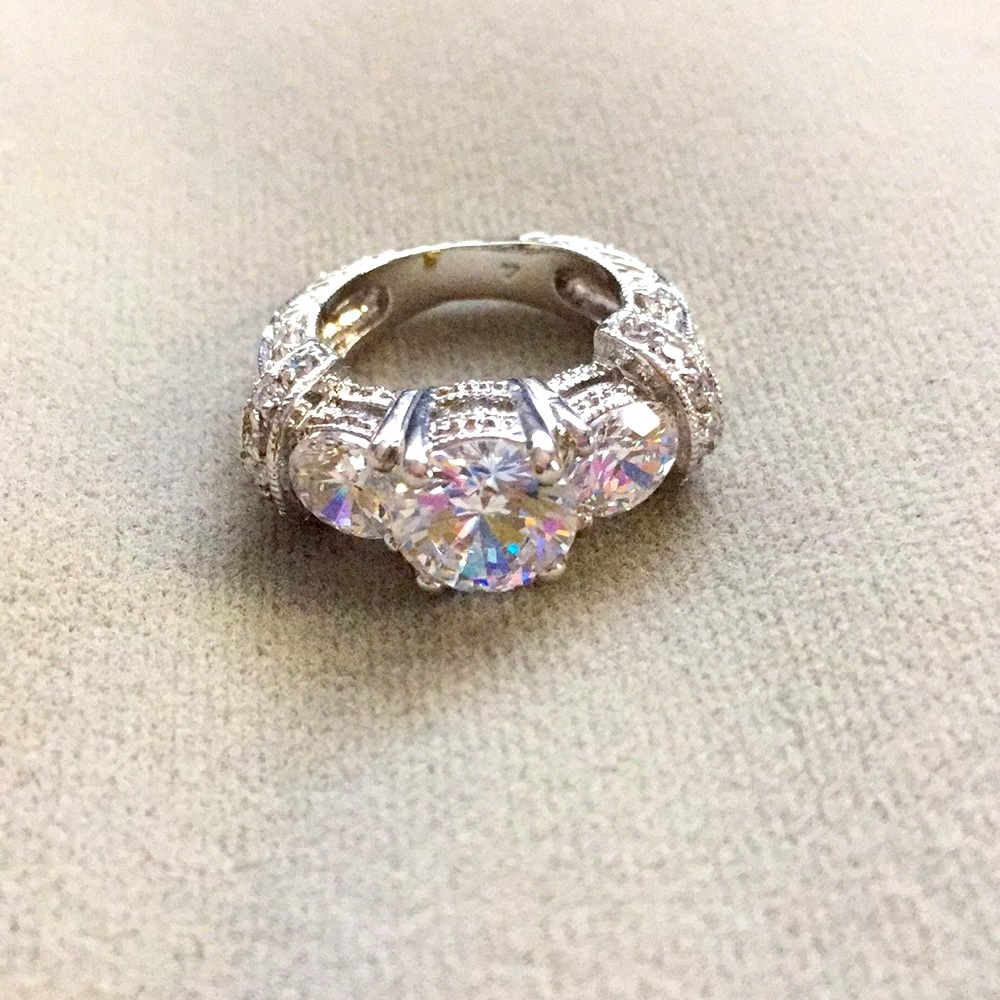 Cocktail ring - Picture 1 of 4